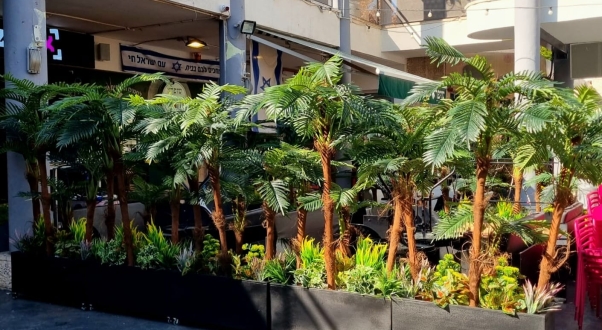 עץ דקל מלאכותי ראשי